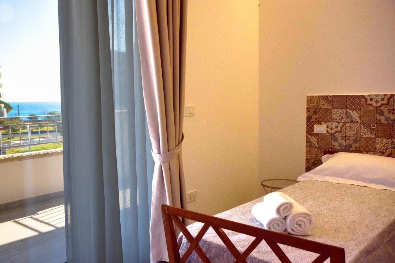 Accomodati B&B Marina di Gioiosa Ionica Buitenkant foto