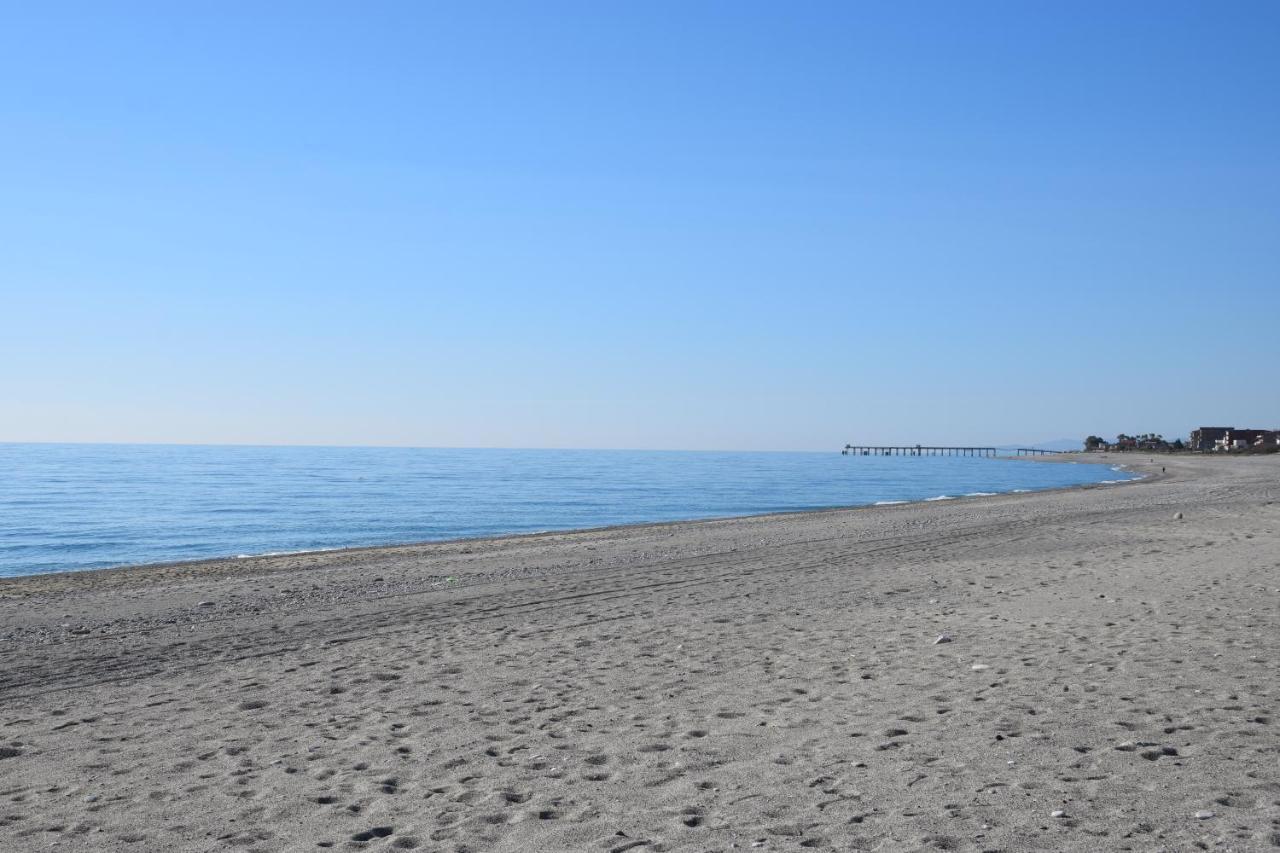 Accomodati B&B Marina di Gioiosa Ionica Buitenkant foto