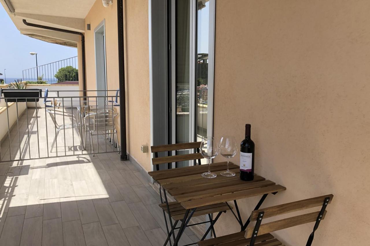 Accomodati B&B Marina di Gioiosa Ionica Buitenkant foto